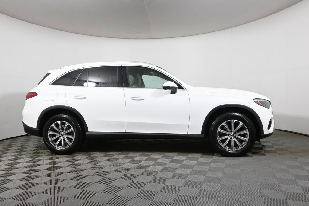 Used 2026 Mercedes-Benz GLC 300 4MATIC image 8