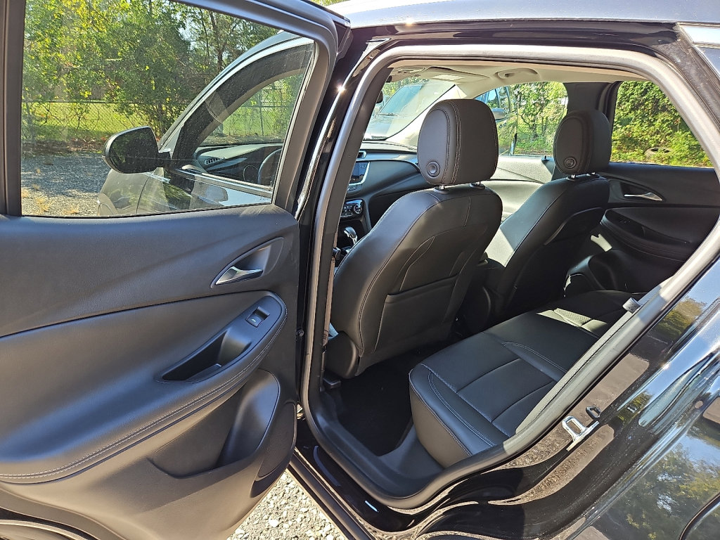 Used 2023 Buick Encore GX Essence w/ Experience Buick Package image 19