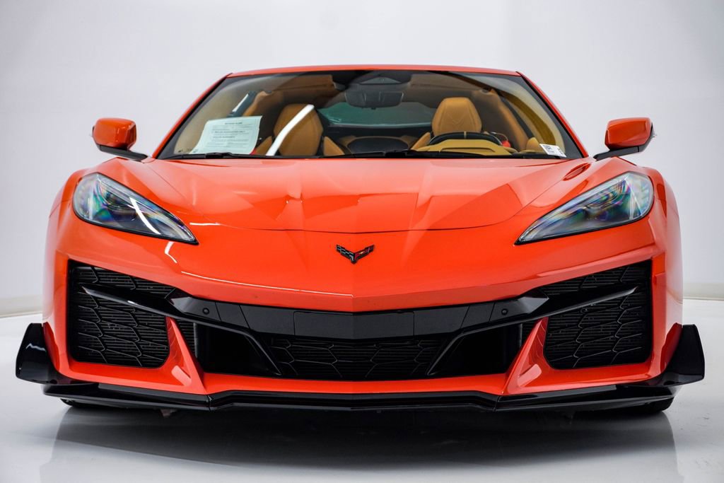 Used 2025 Chevrolet Corvette Z06 w/ Z07 Performance Package RWD image 7