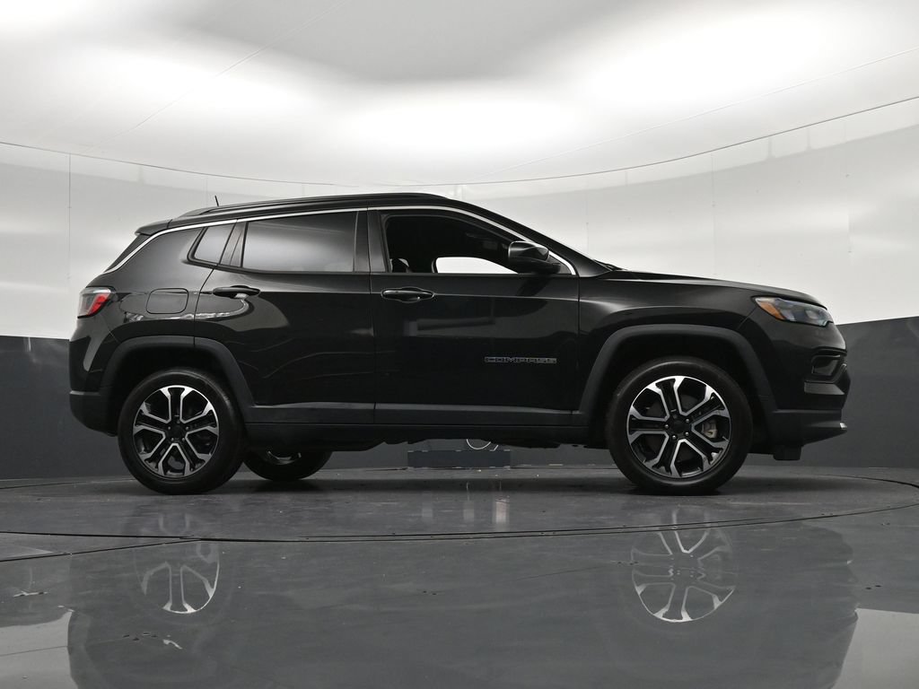 Used 2023 Jeep Compass Limited AWD/4WD image 28