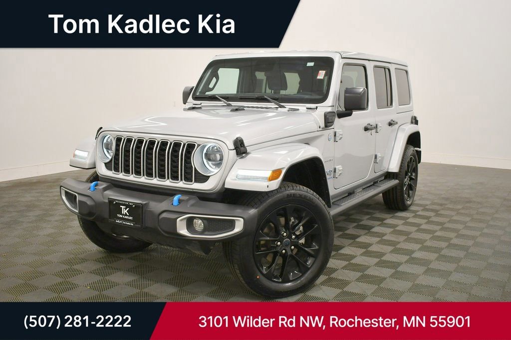 Used 2024 Jeep Wrangler Unlimited Sahara image 1