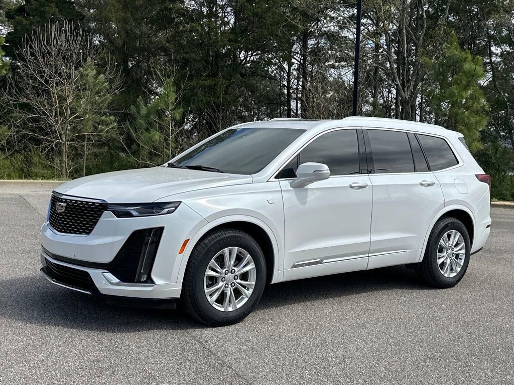 Used 2024 Cadillac XT6 Luxury image 5