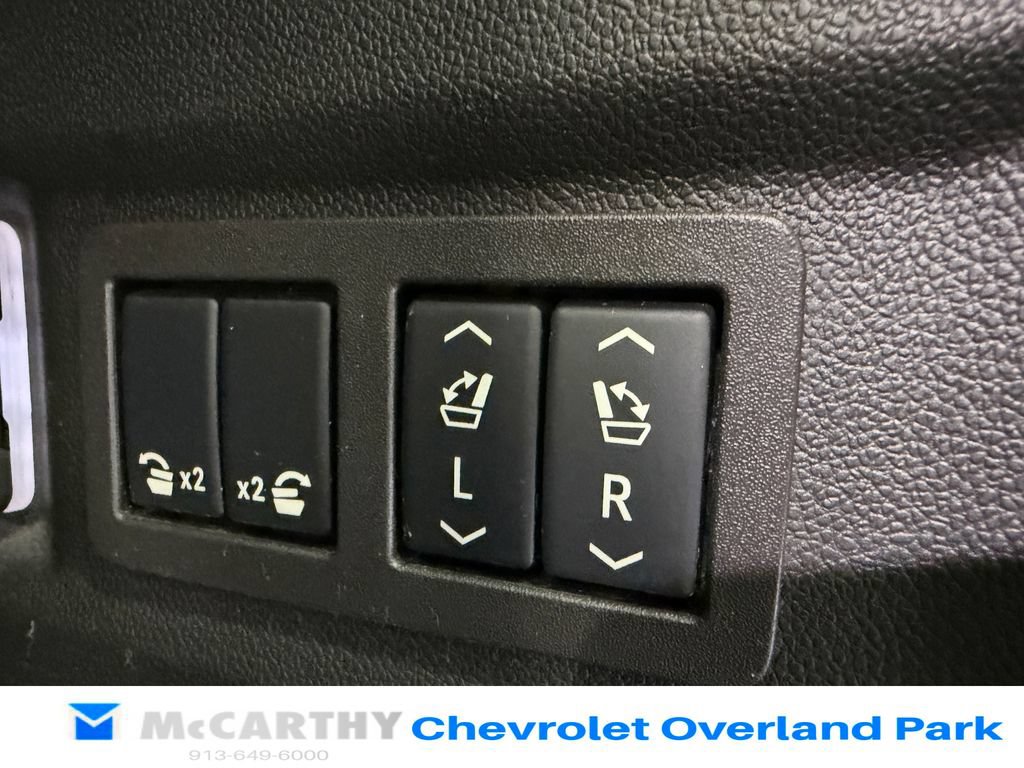 Used 2024 GMC Yukon Denali AWD/4WD image 32