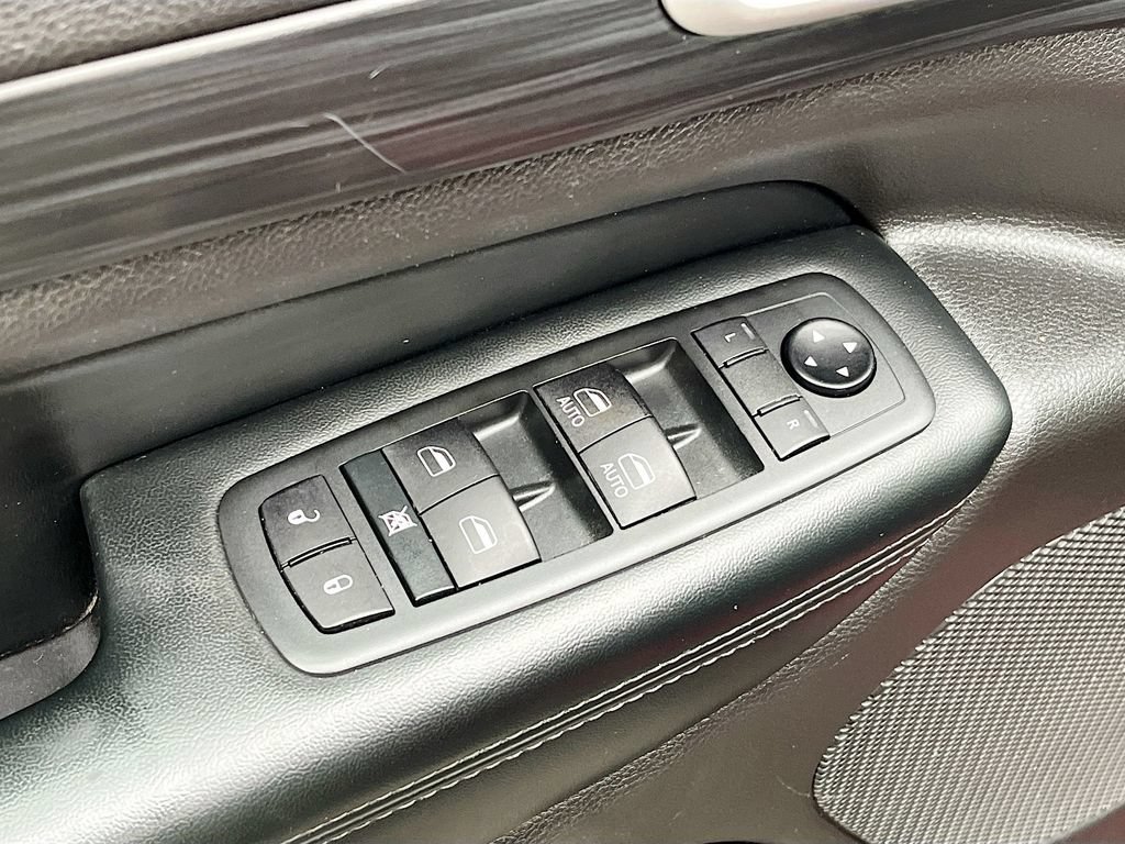Used 2021 Jeep Grand Cherokee Laredo X AWD/4WD image 18