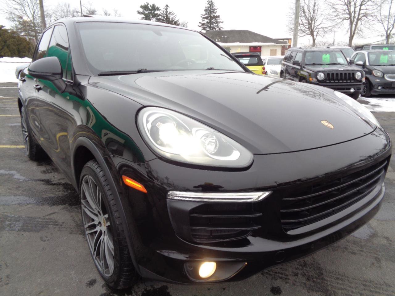 Used 2016 Porsche Cayenne AWD 4dr Platinum Edition image 15
