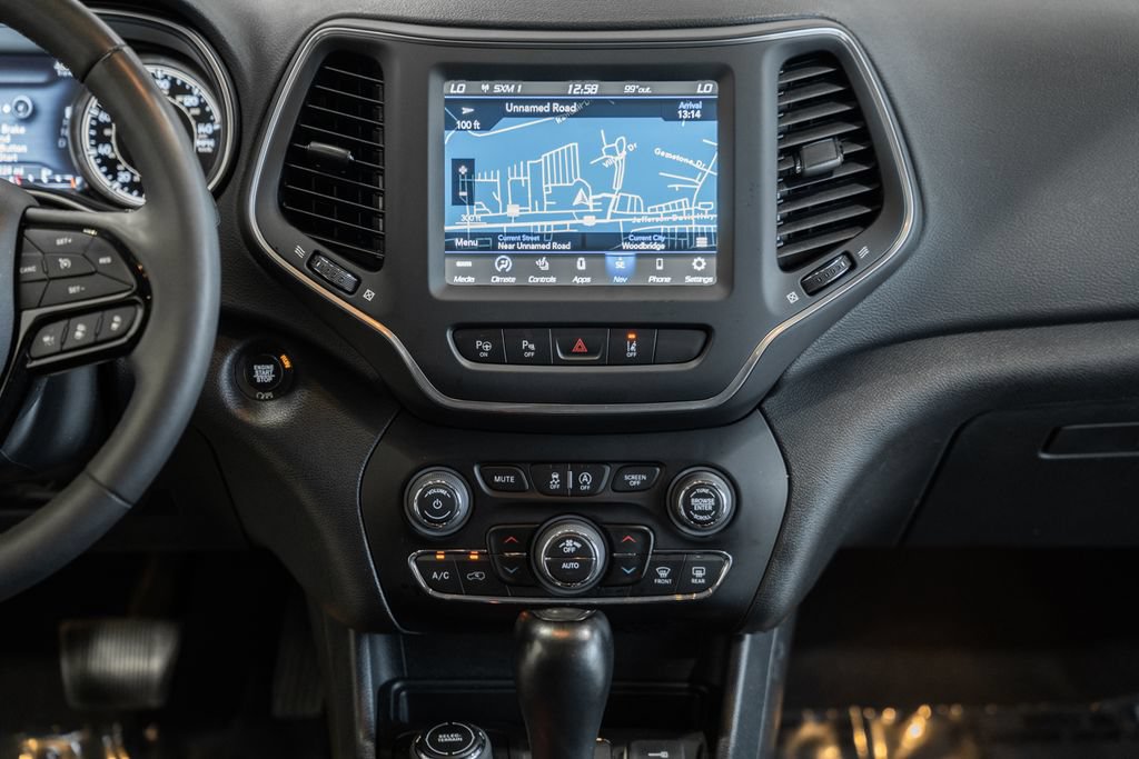 Certified 2023 Jeep Cherokee Altitude Lux AWD/4WD image 21