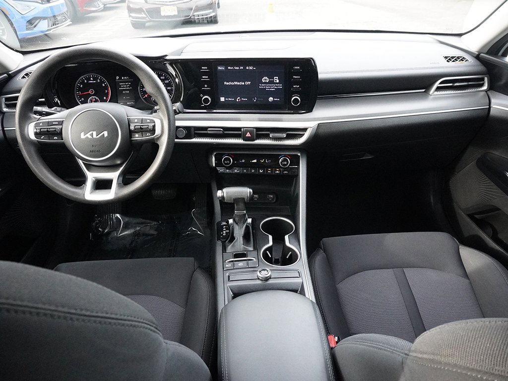Used 2023 Kia K5 LXS image 36