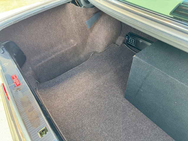 Used 1988 Mercedes-Benz 560 SEL image 40