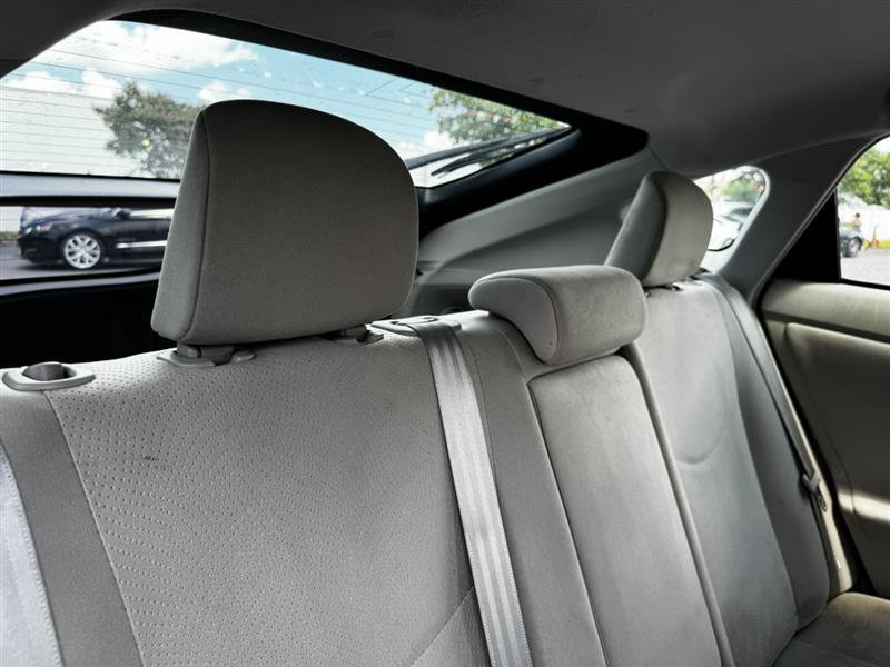 Used 2012 Toyota Prius Three FWD image 9