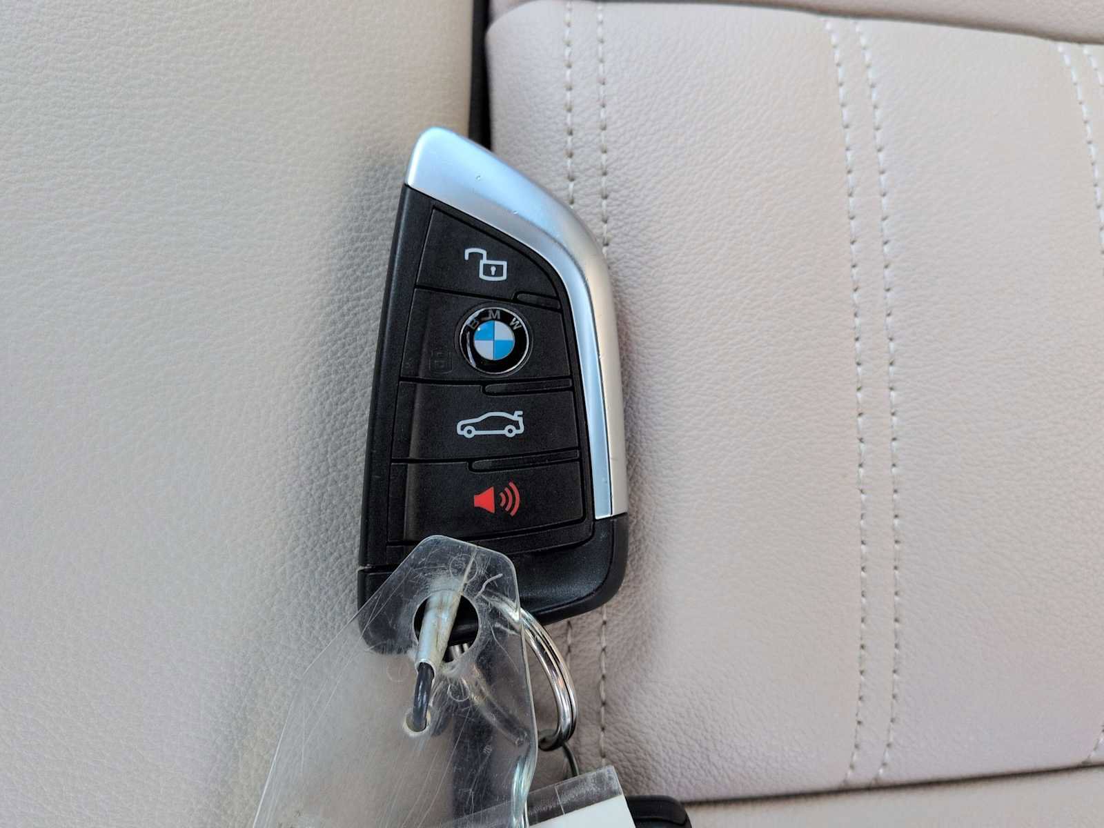 Certified 2022 BMW i4 eDrive40 w/ M Sport Package RWD image 37