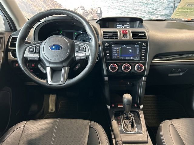Used 2018 Subaru Forester Touring AWD/4WD image 3