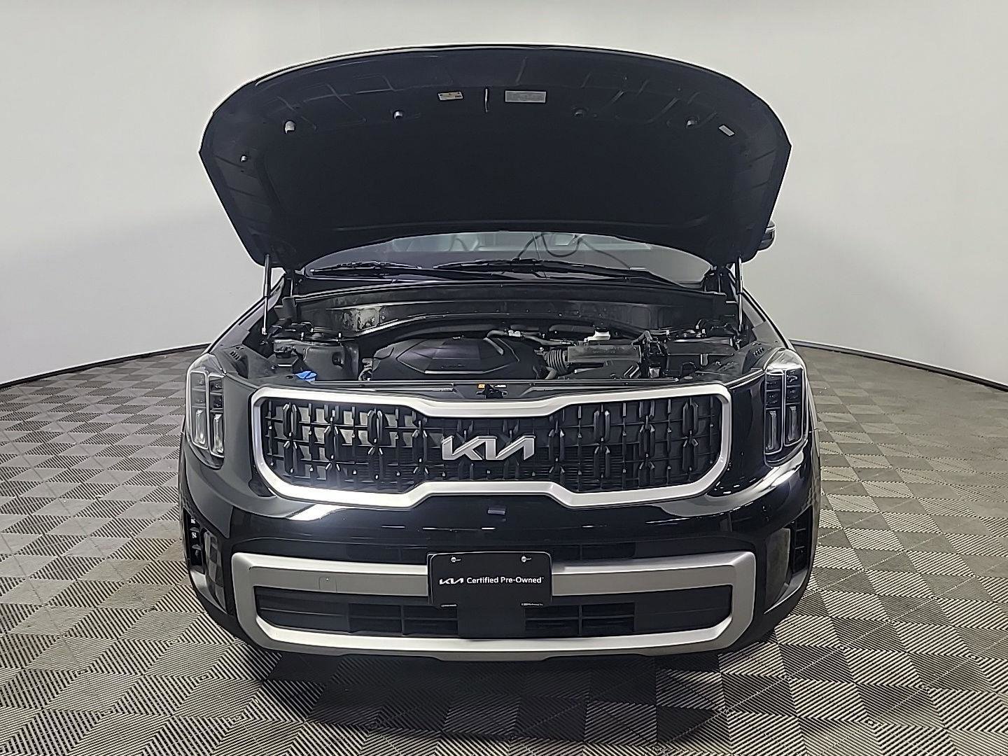 Used 2023 Kia Telluride LX AWD/4WD image 14
