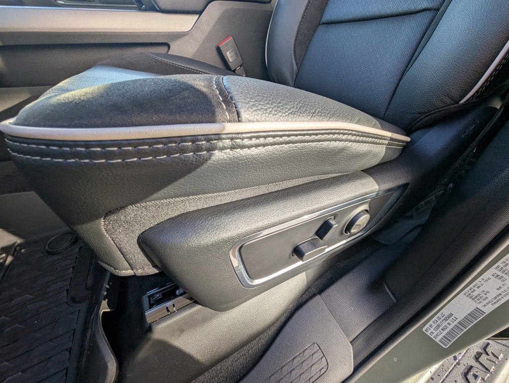 New 2026 RAM 1500 Laramie w/ Night Edition image 14