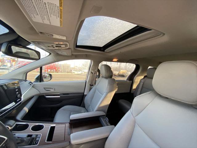 Certified 2023 Toyota Sienna XLE image 21