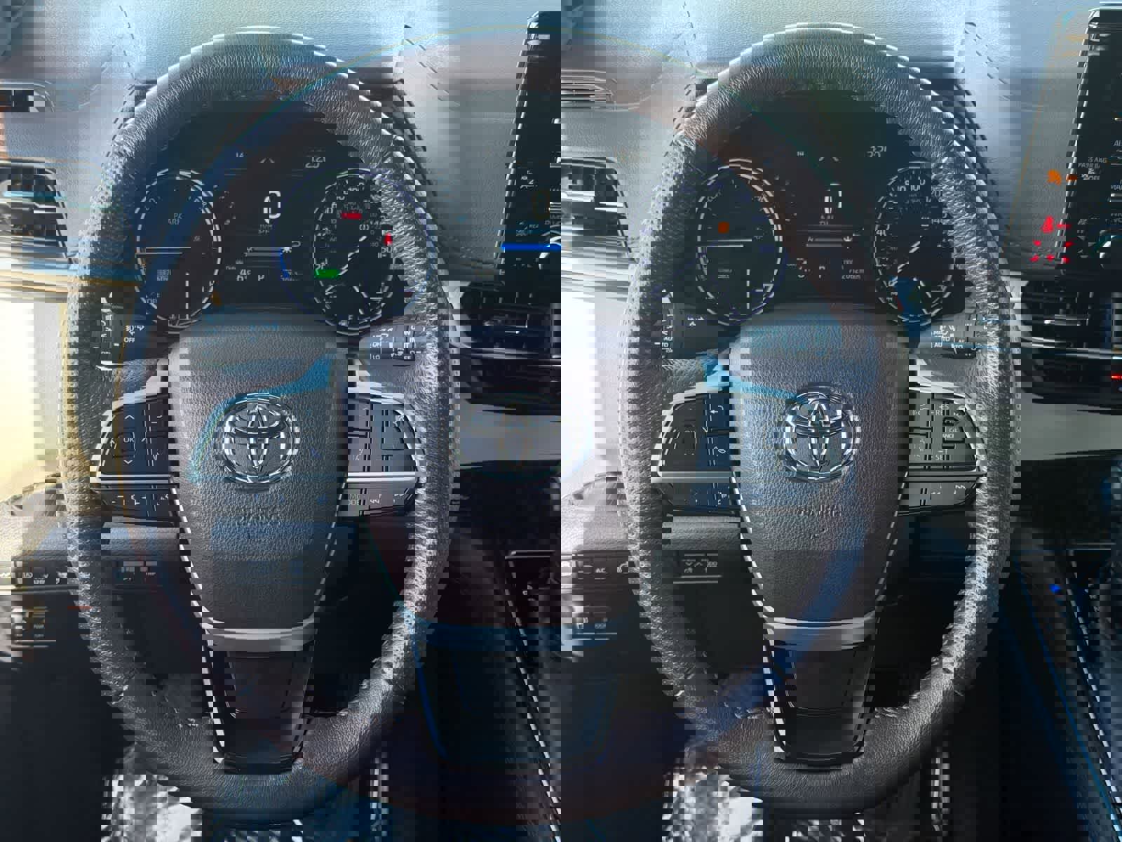 Used 2022 Toyota Sienna Platinum image 25