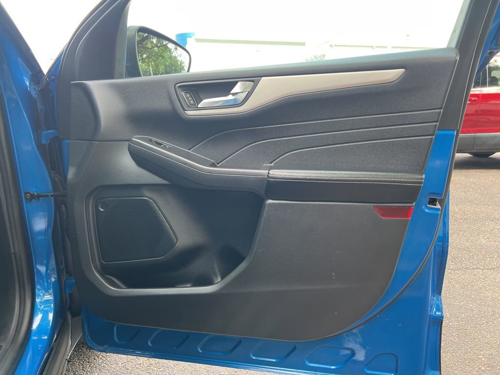 Used 2021 Ford Escape SEL image 12