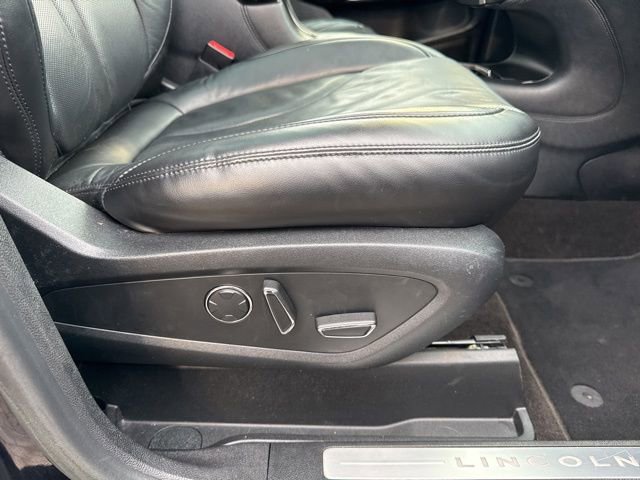Used 2019 Lincoln MKC Reserve w/ MKC Climate Package image 31