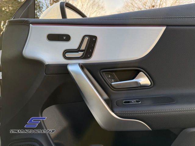 Used 2023 Mercedes-Benz CLA 250 4MATIC image 14