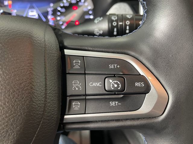 Used 2022 Jeep Compass Latitude w/ Sun and Sound Group AWD/4WD image 11