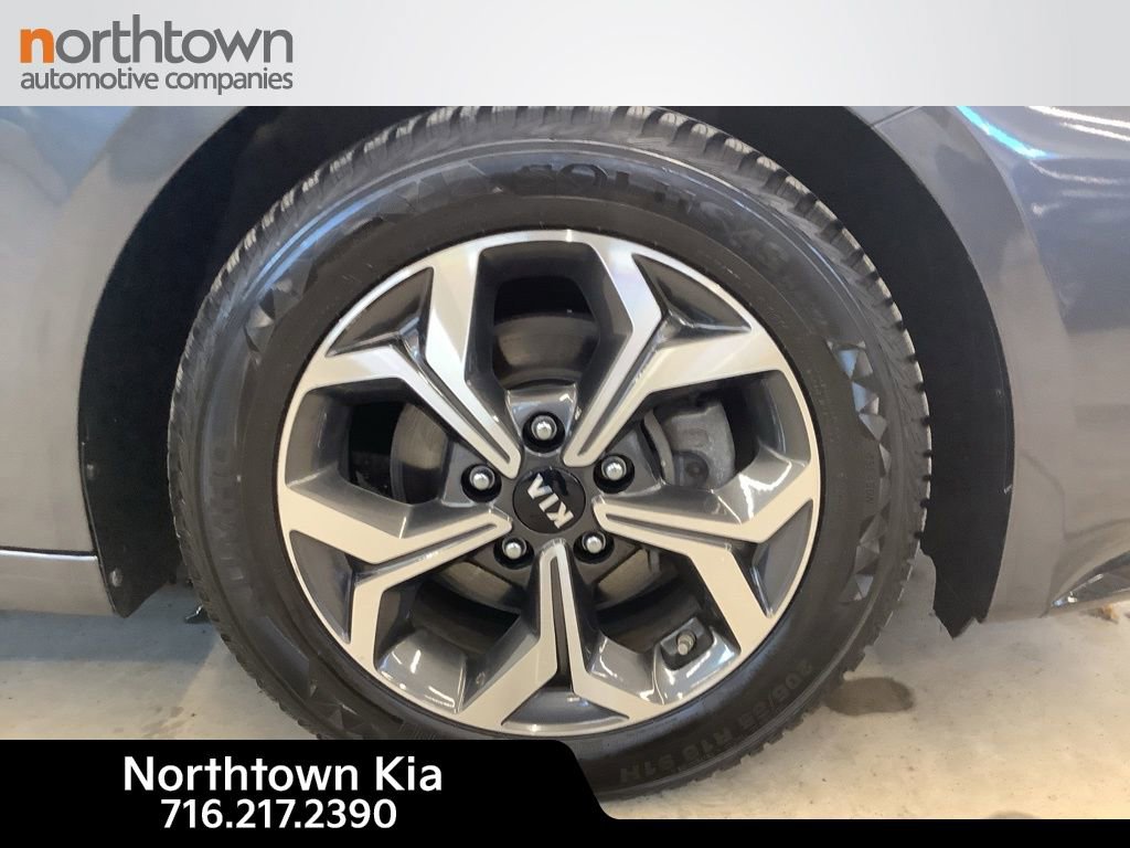 Certified 2020 Kia Forte LXS FWD image 26