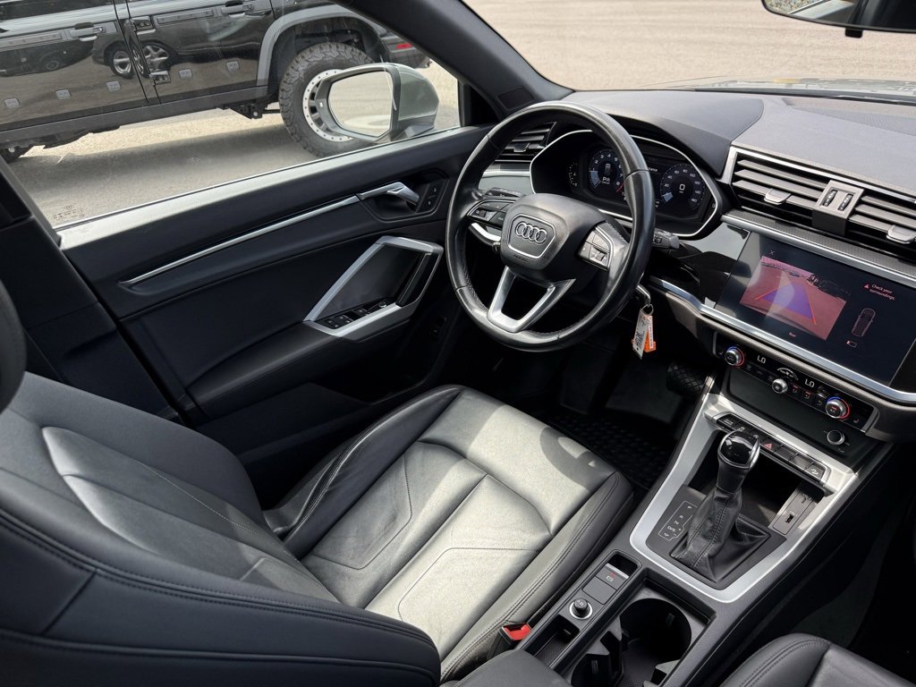 Used 2021 Audi Q3 2.0T Premium image 24