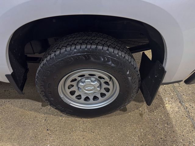 Used 2025 Chevrolet Silverado 1500 W/T AWD/4WD image 31