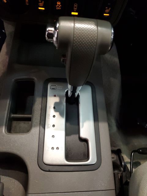 Used 2014 Nissan Frontier SV w/ SV Value Truck Package image 26