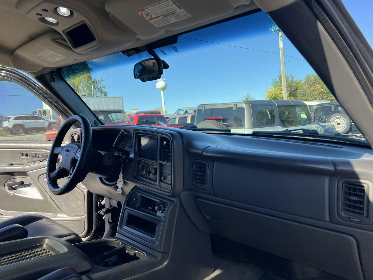 Used 2007 GMC Sierra 2500 SLT w/ Onstar Plus Package AWD/4WD image 14