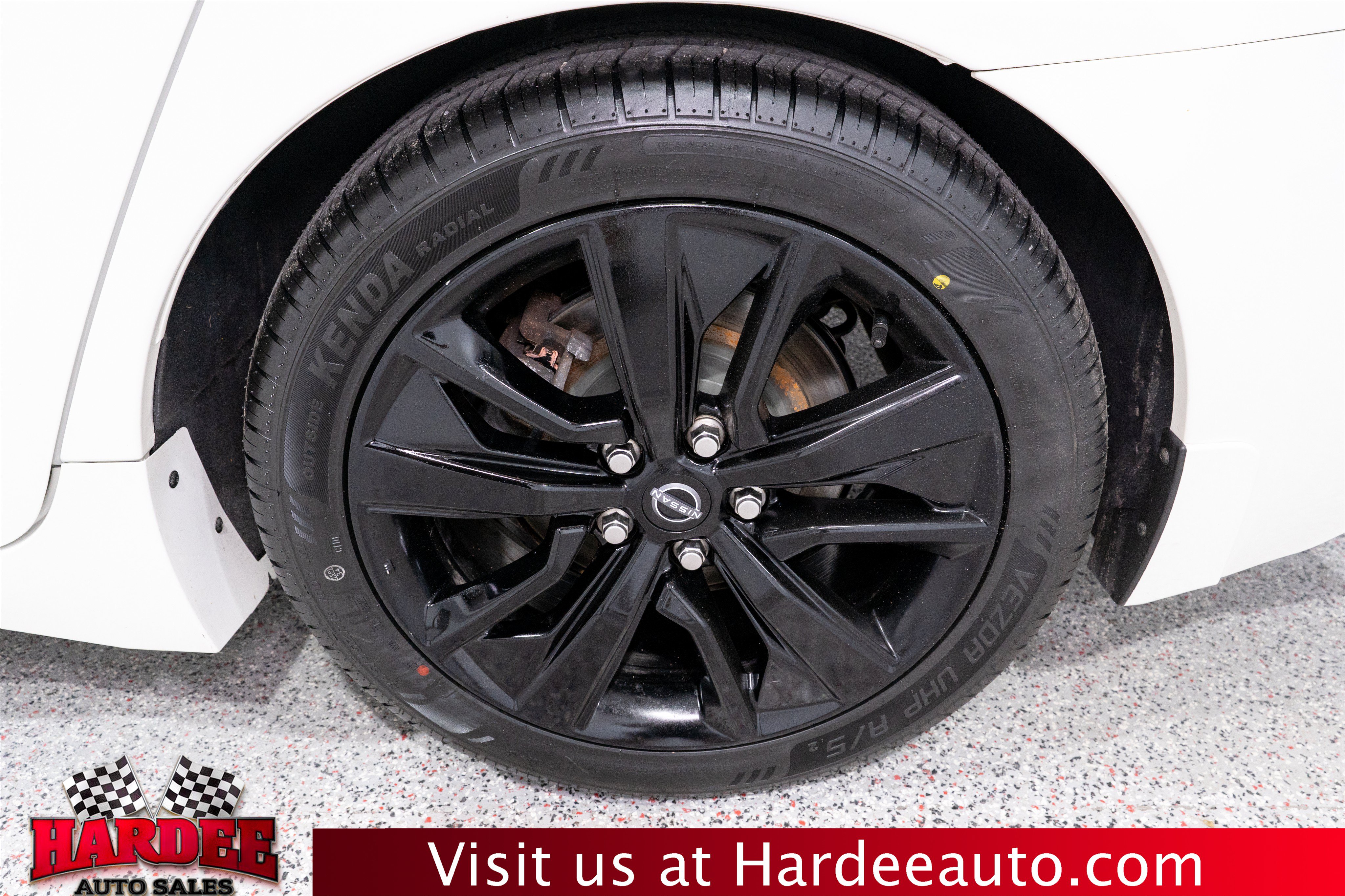 Used 2023 Nissan Maxima SL FWD image 10