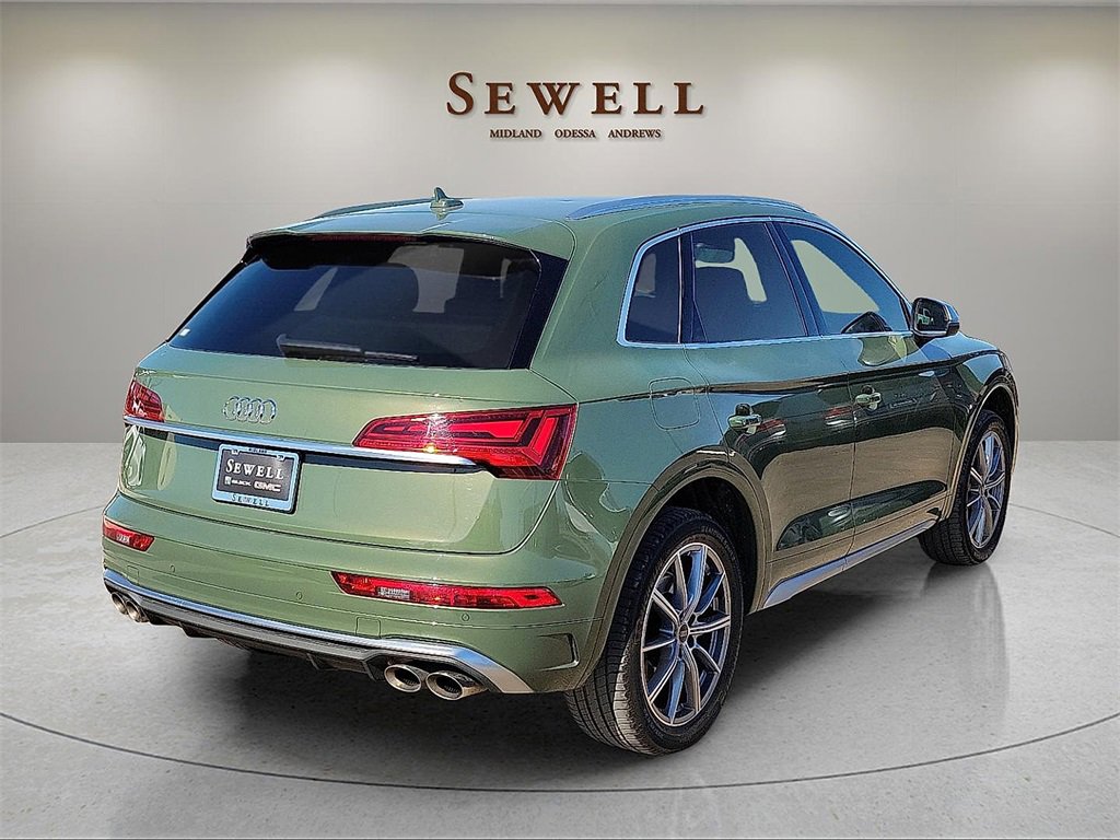 Used 2024 Audi SQ5 Premium w/ Convenience Package image 5