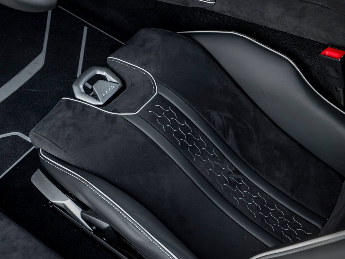 Used 2024 Lamborghini Huracan Sterrato AWD/4WD image 17