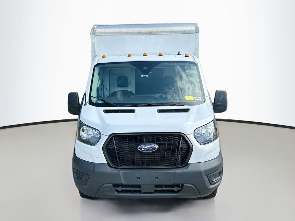 Used 2022 Ford Transit 350 DRW RWD image 2