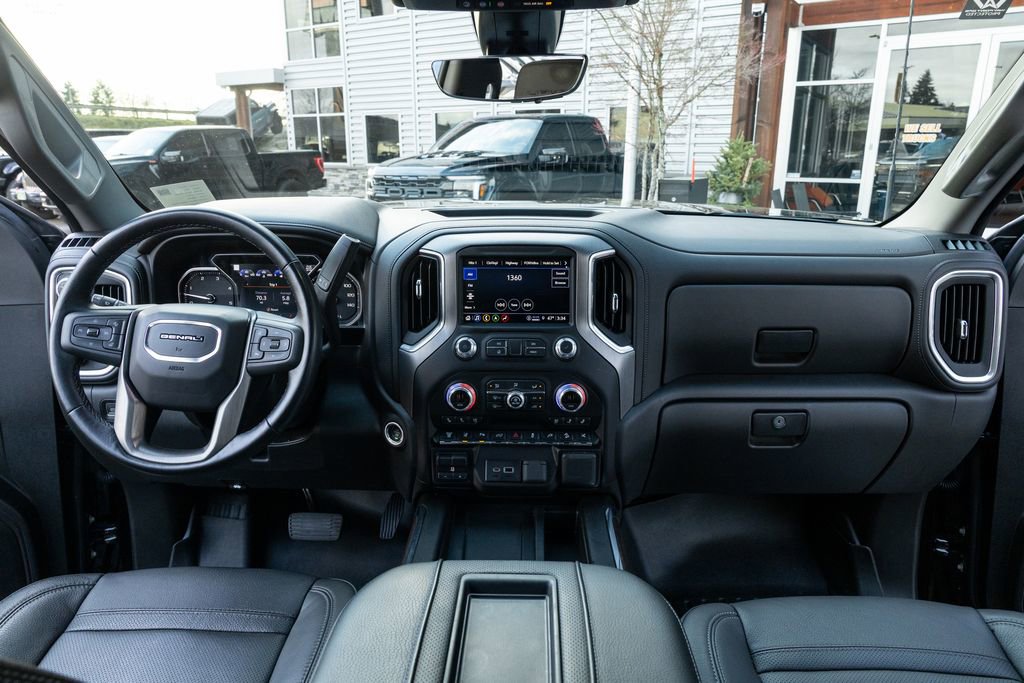 Used 2022 GMC Sierra 2500 Denali w/ Denali Black Diamond Edition image 12