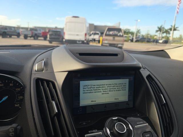 Certified 2018 Ford Escape Titanium w/ Ford Safe & Smart Package FWD image 11