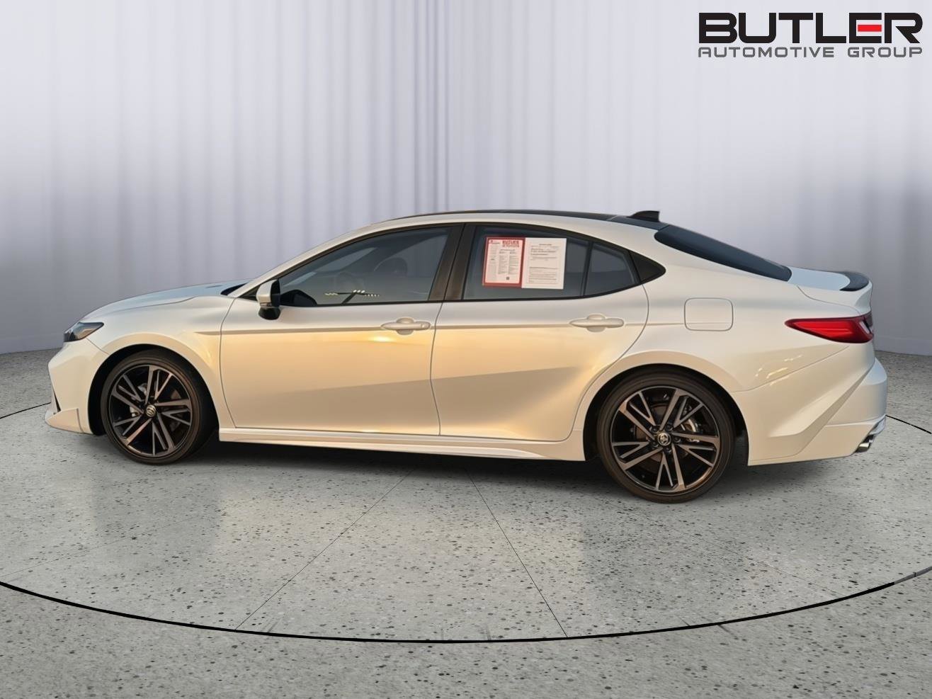 Certified 2025 Toyota Camry XSE FWD image 3