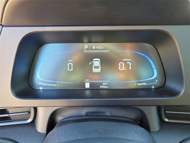 Used 2025 Hyundai Elantra Sport image 20