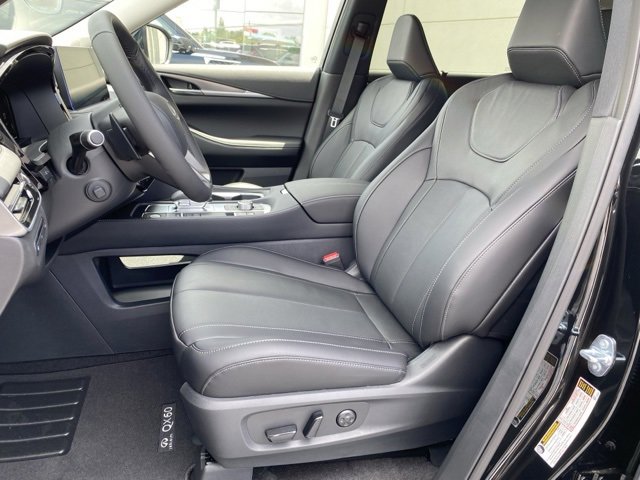 New 2025 INFINITI QX60 Luxe w/ Vision Package image 5