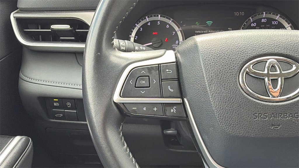 Used 2024 Toyota Highlander LE image 25