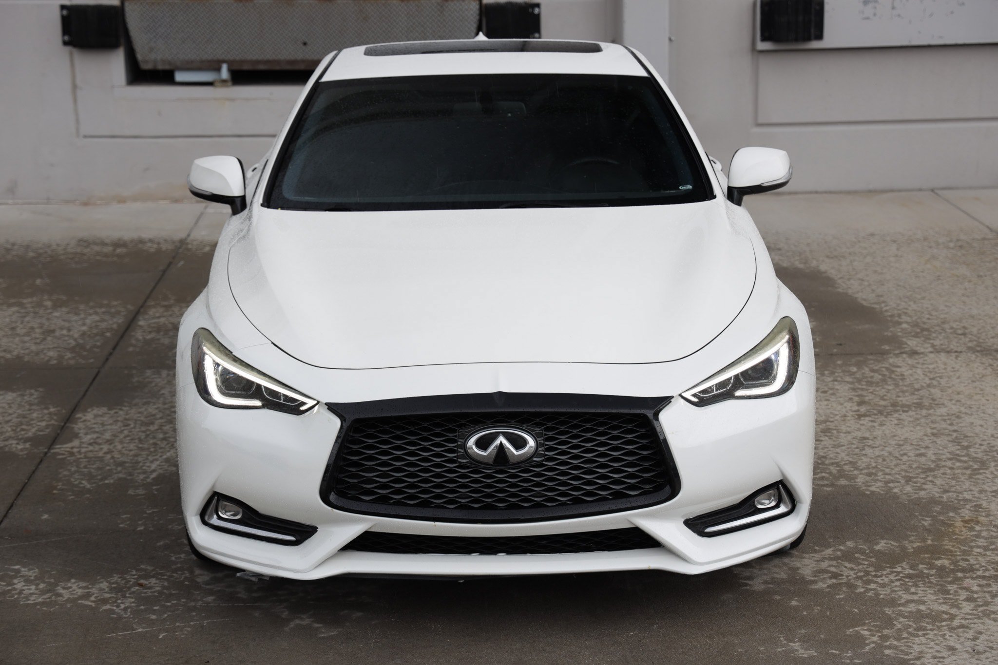 Used 2017 INFINITI Q60 Red Sport 400 RWD image 21