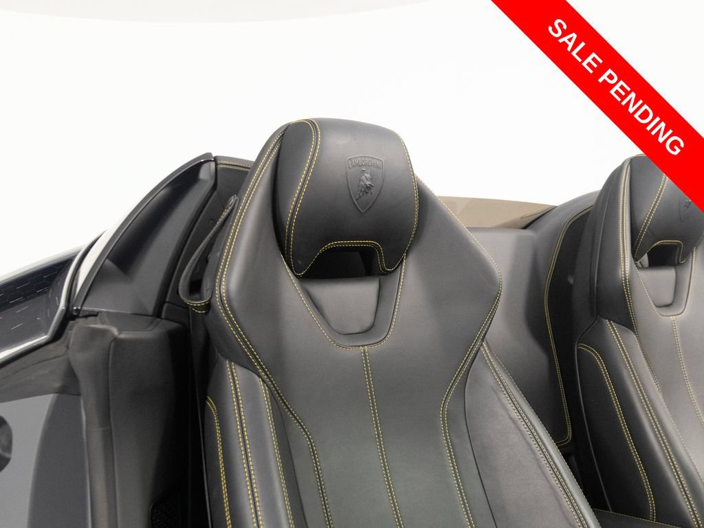 Used 2016 Lamborghini Huracan LP 610-4 AWD/4WD image 38