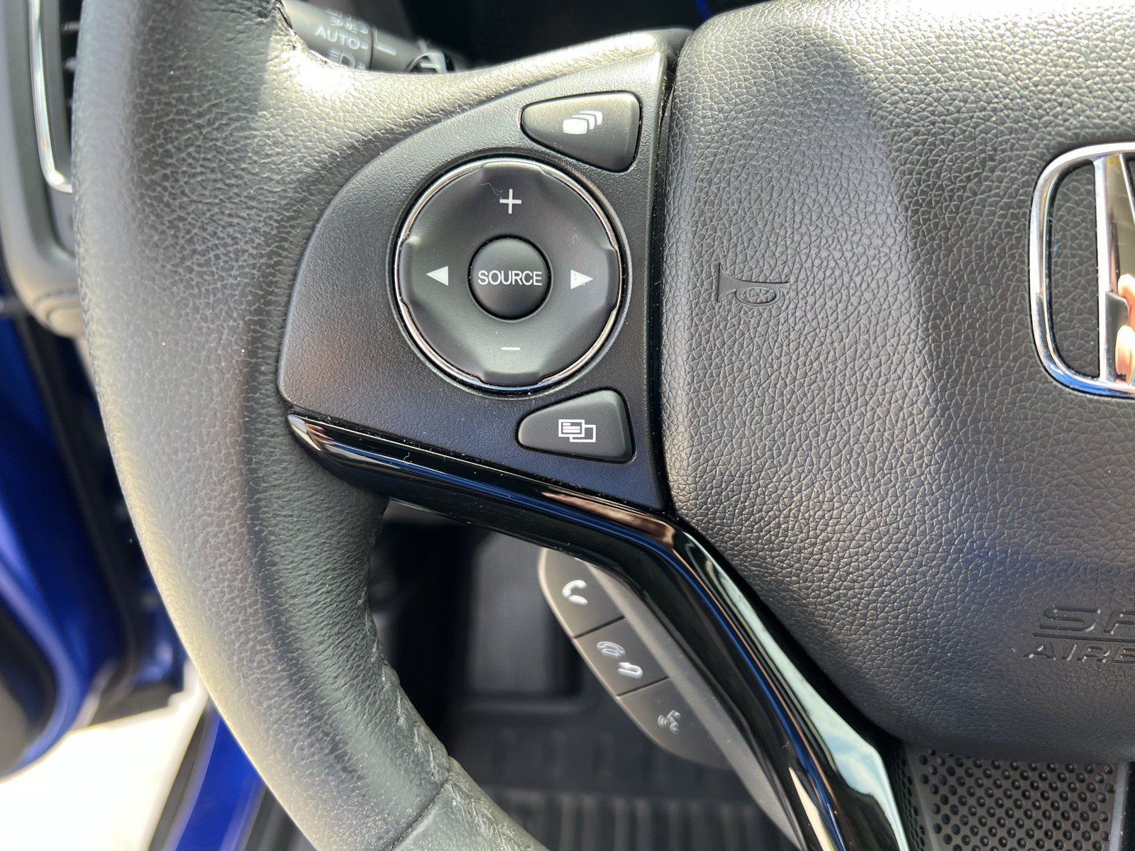 Used 2020 Honda HR-V EX-L image 19