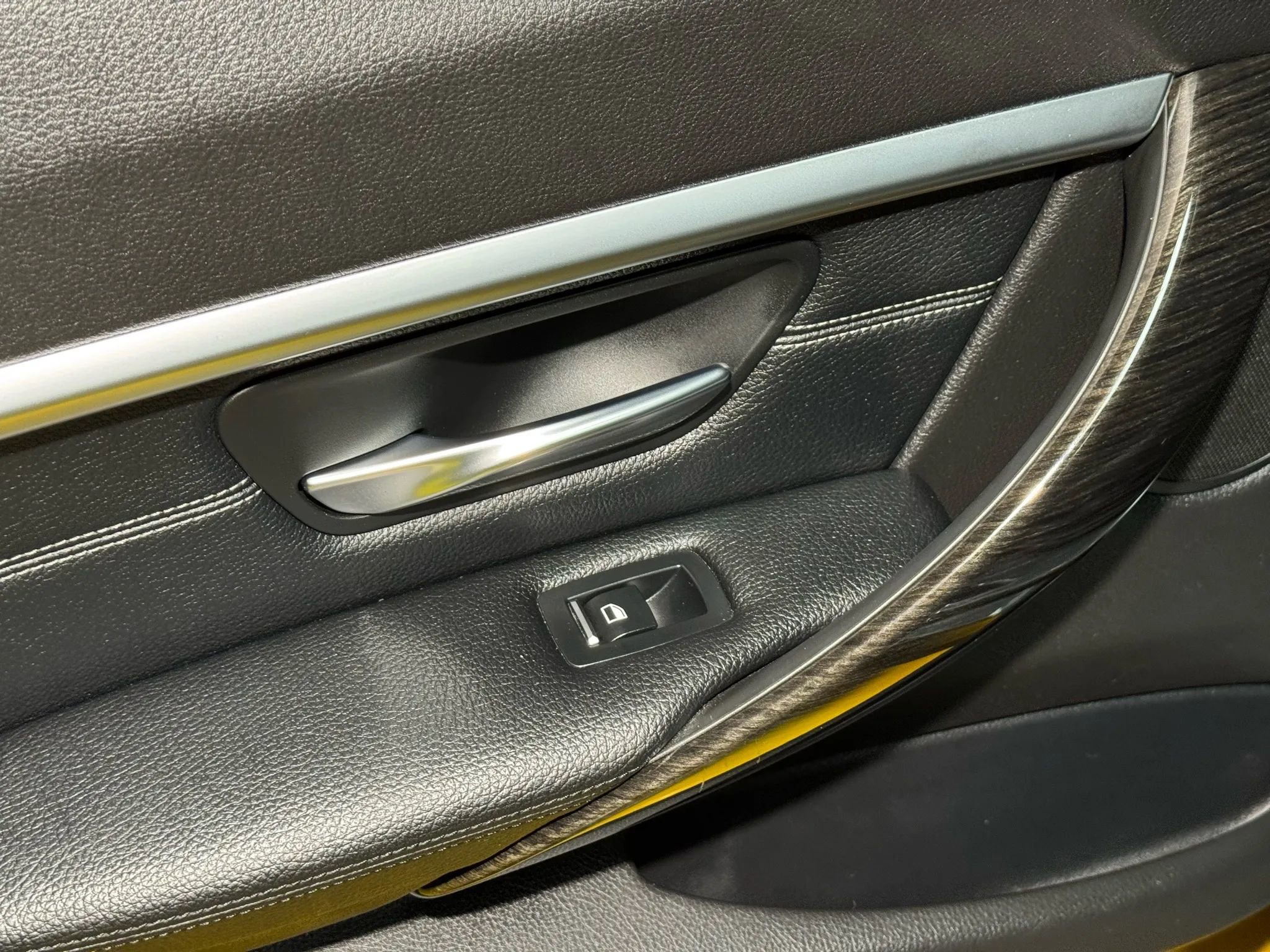 Used 2018 BMW 328d Sedan RWD image 18