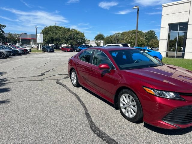 Used 2018 Toyota Camry LE FWD image 6
