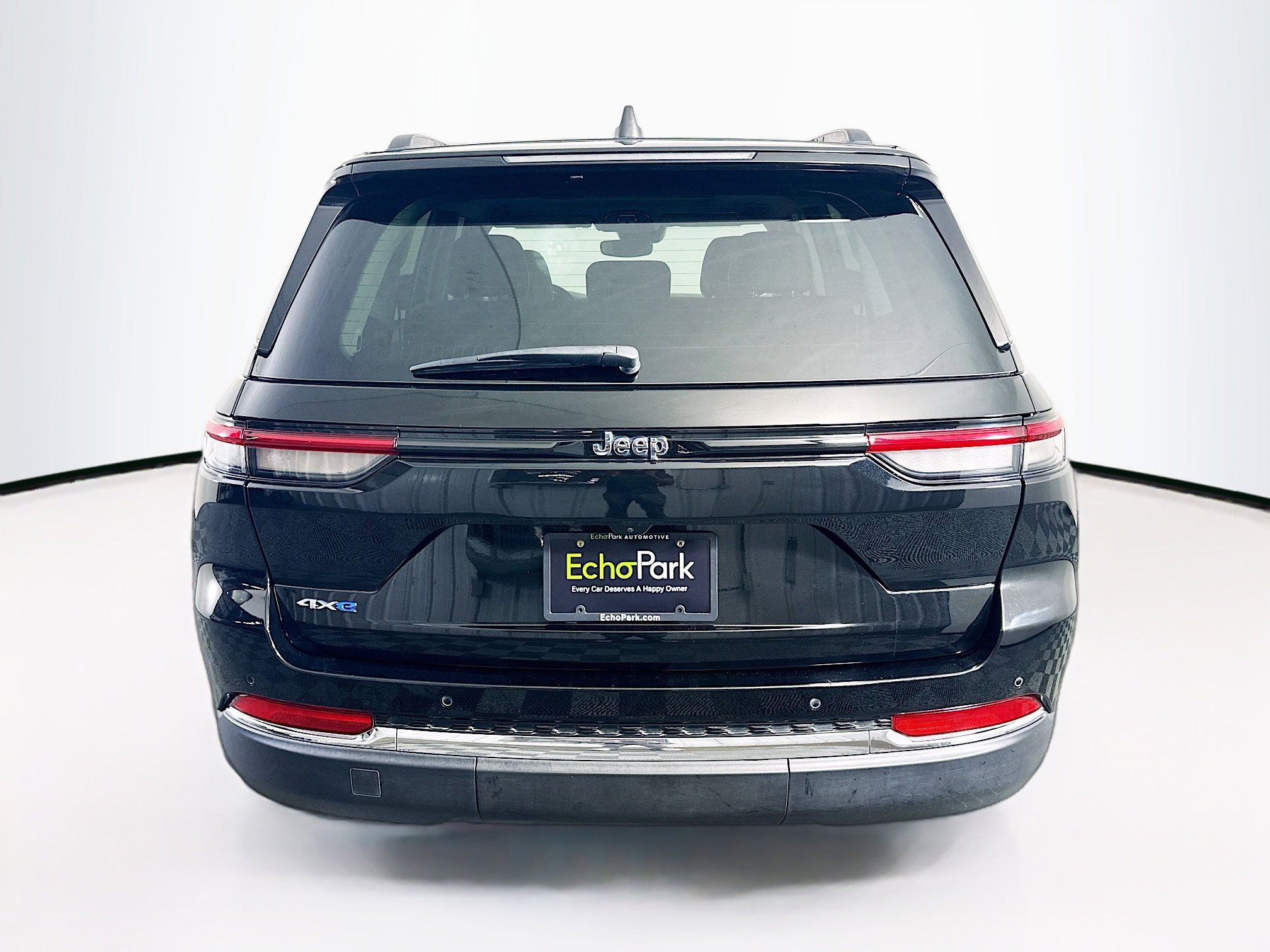 Used 2022 Jeep Grand Cherokee Limited 4xe image 7