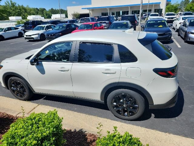 Used 2023 Honda HR-V Sport image 13