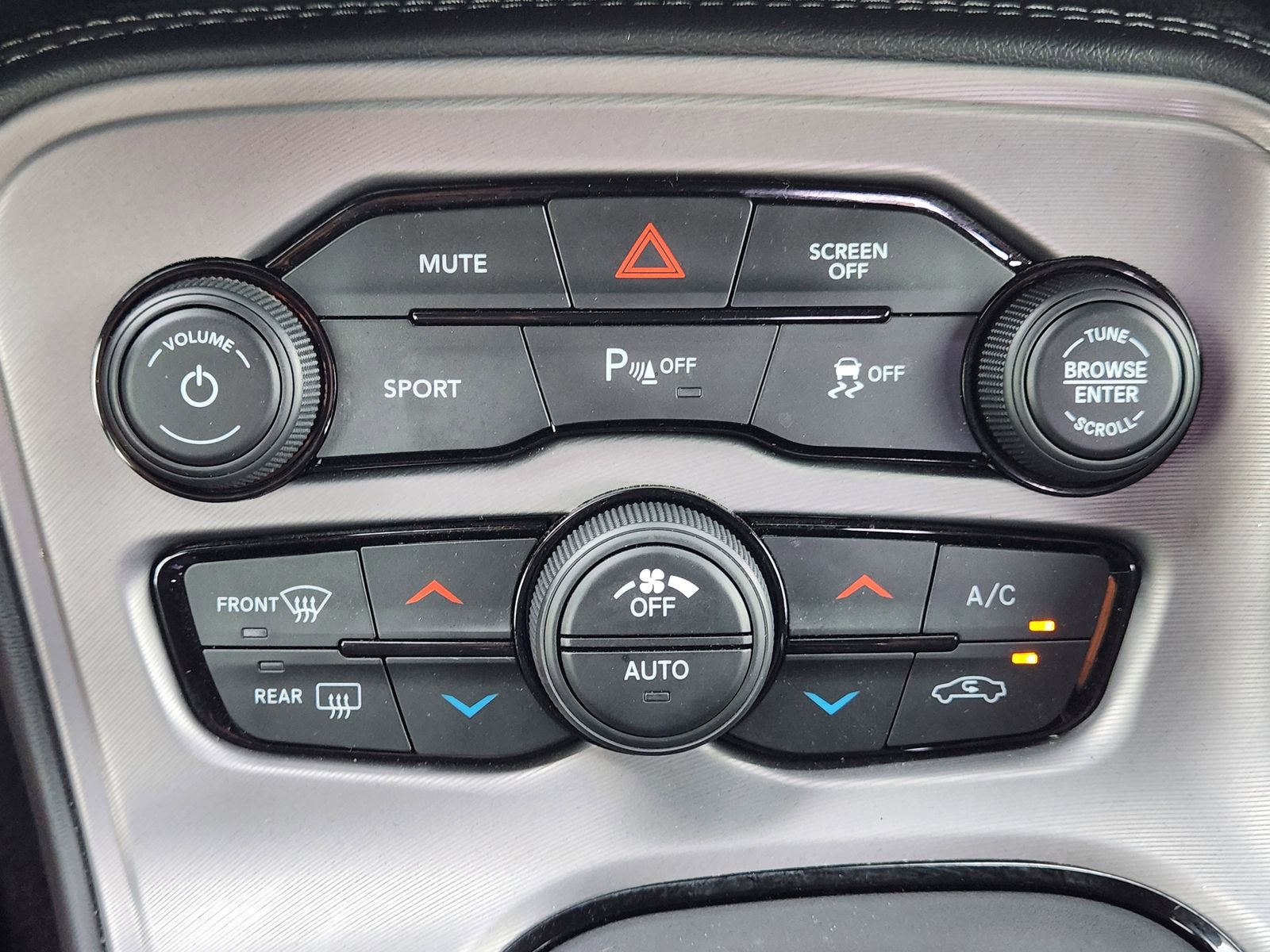 Used 2023 Dodge Challenger R/T w/ Blacktop Package image 17