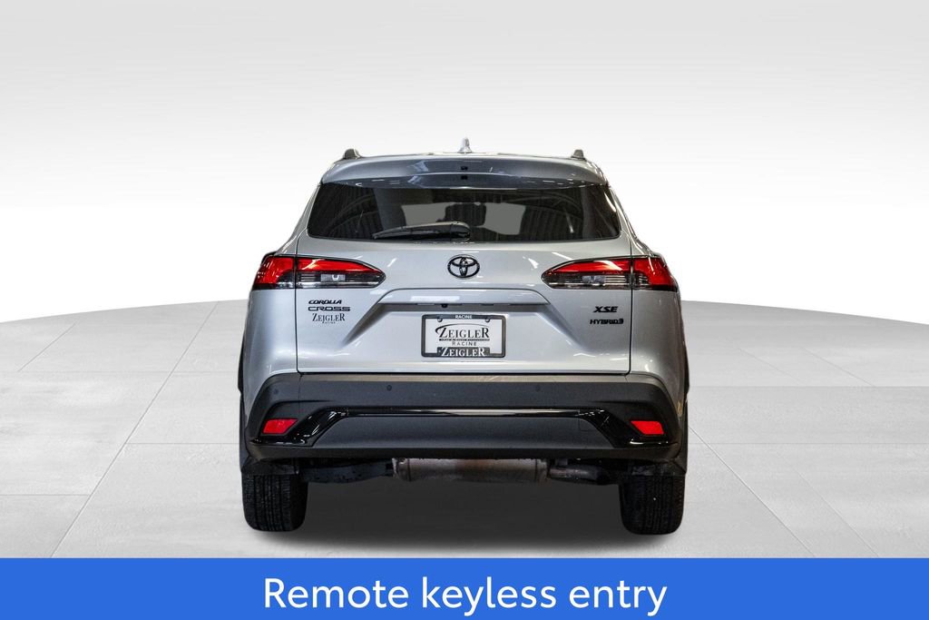 Used 2023 Toyota Corolla Cross XSE w/ Convenience Package image 6