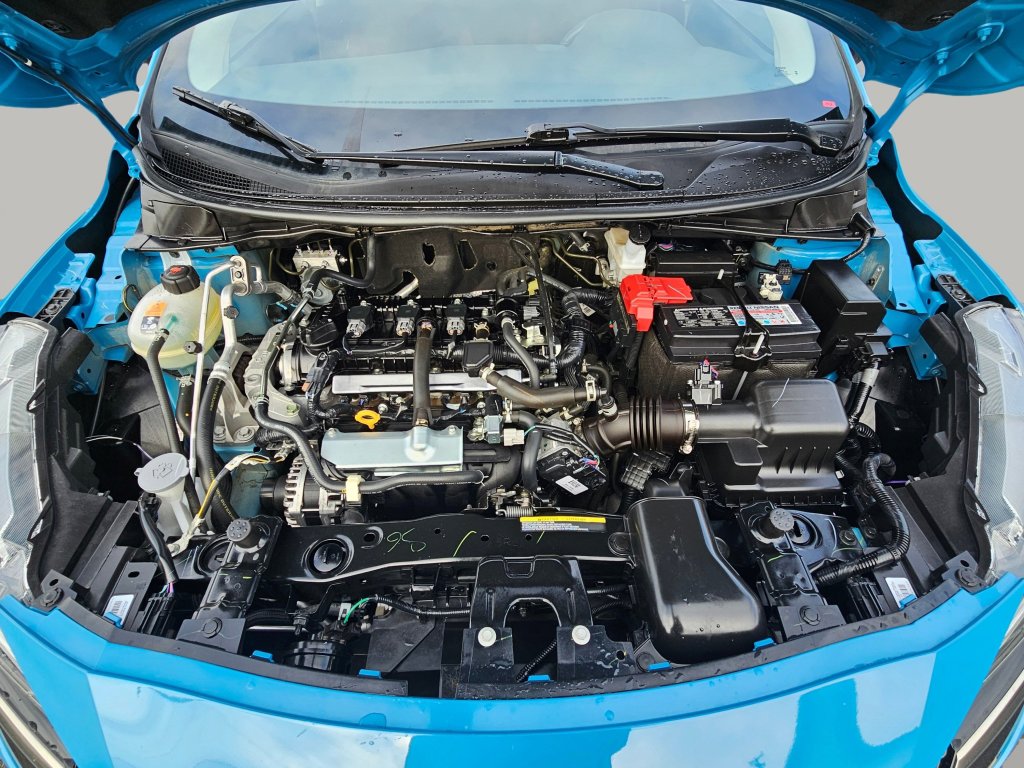 Used 2025 Nissan Versa SR w/ Trunk Package image 17