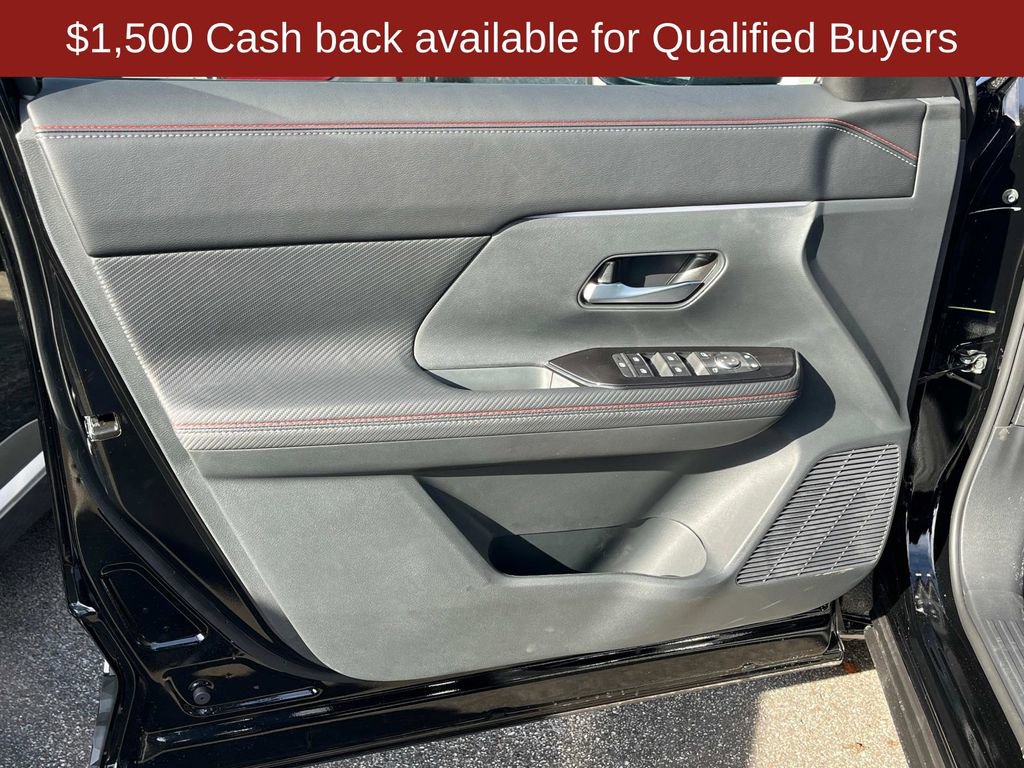 New 2026 Nissan Kicks SR w/ Cold Weather Package image 22