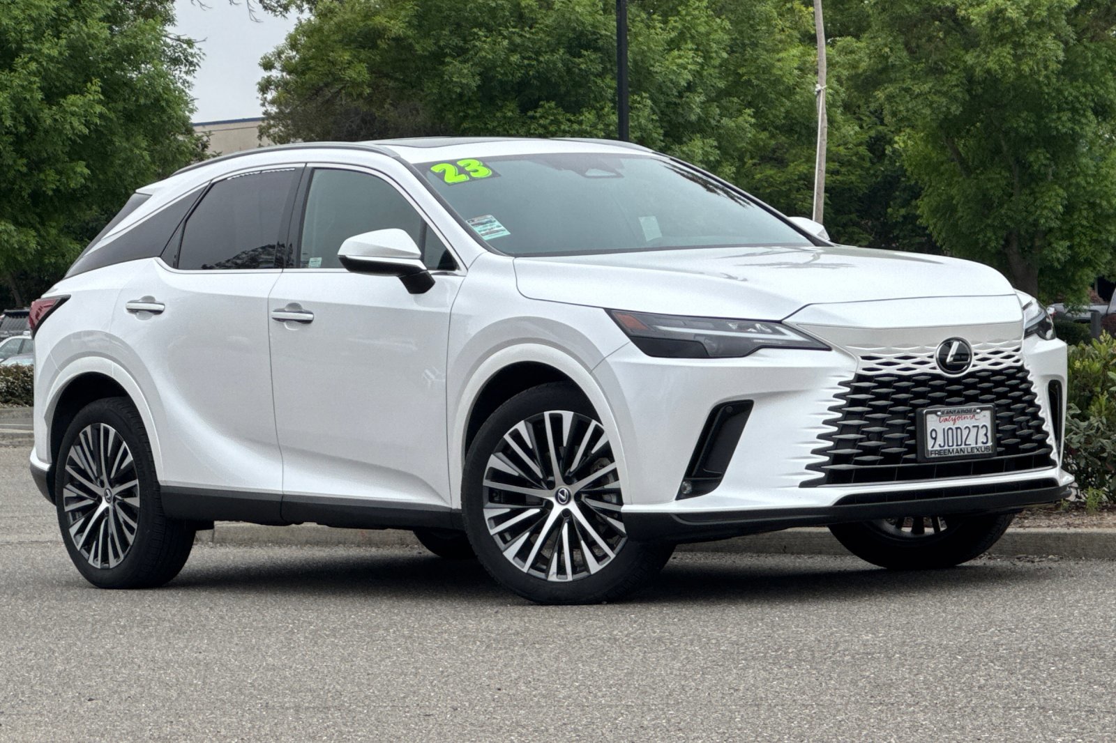 Used 2023 Lexus RX 350 w/ Cold Area Package AWD/4WD image 2